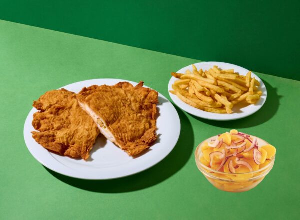 Wochenmenü 1: Feuriges Cordon Bleu mit Pommes & Salat