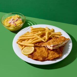 Wochenmenü 2 : Puszta Cordon Bleu mit Pommes & Salat